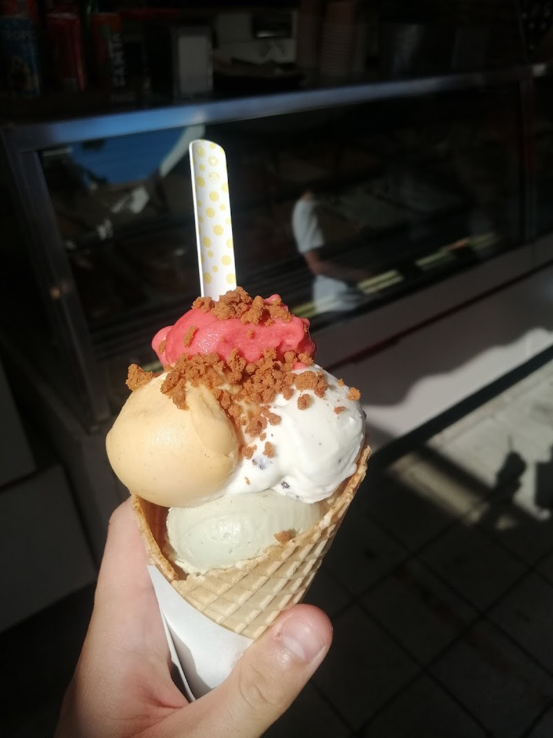 ancienne boutique Giovanni Gelateria (ne fait plus partie de la franchise) - Photo 4