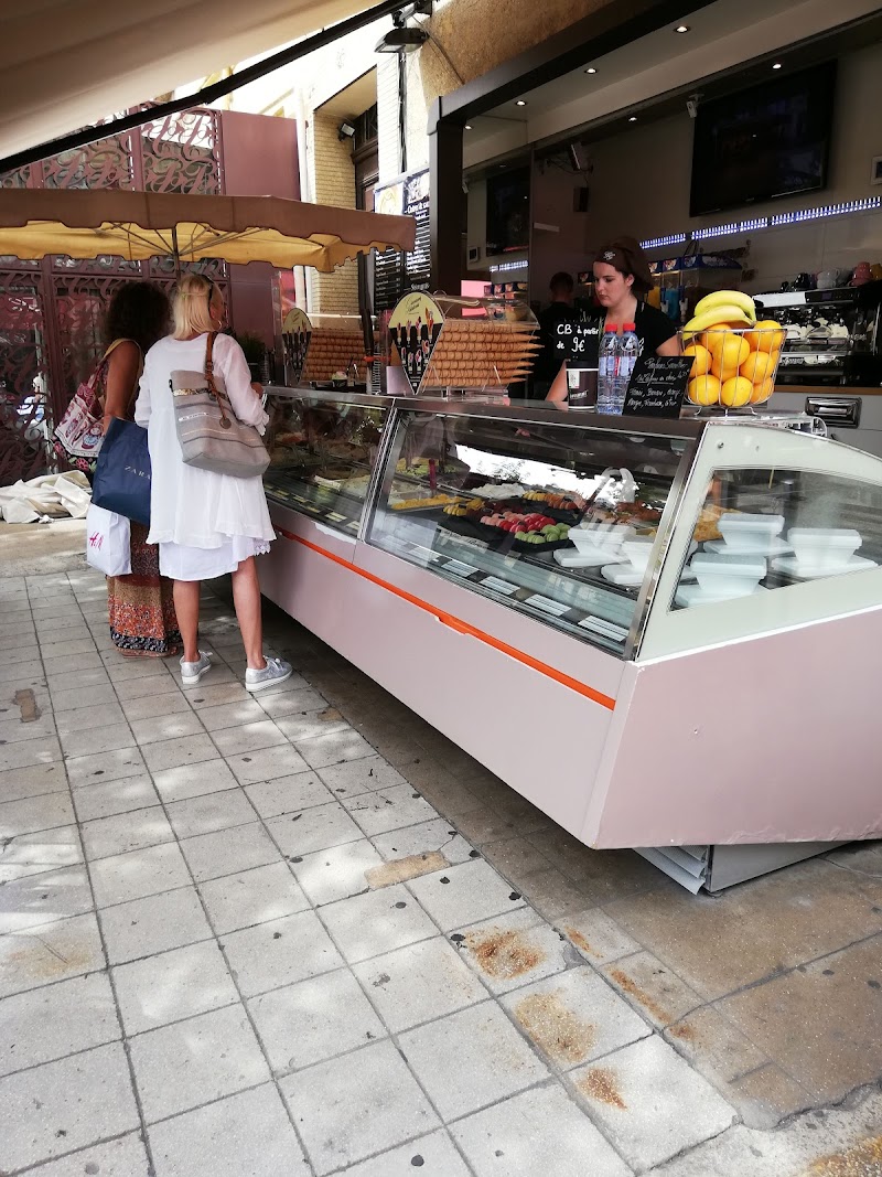 ancienne boutique Giovanni Gelateria (ne fait plus partie de la franchise) - Photo 10