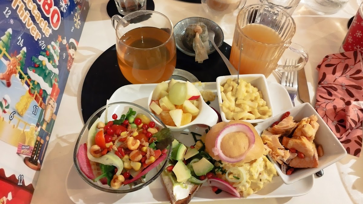 Betty's Resto by House Cookies - Photo 5