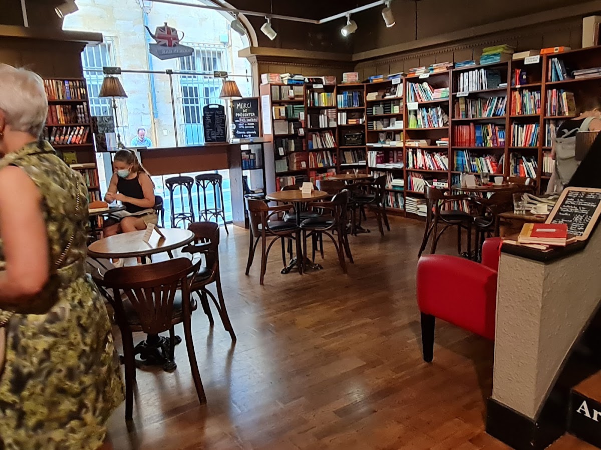 Book In Bar - Librairie et café - Photo 5