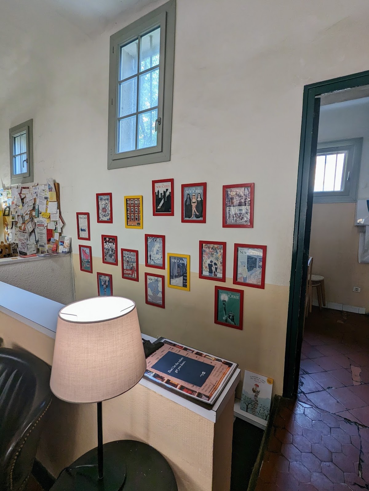 Book In Bar - Librairie et café - Photo 9