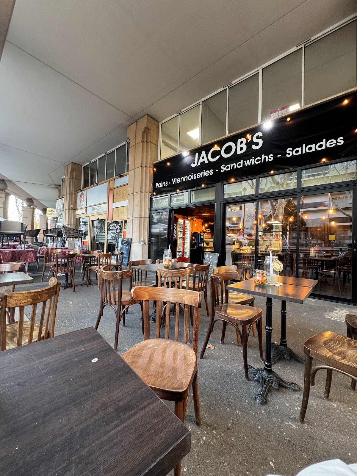 Boulangerie Jacob's gare routière - Photo 7