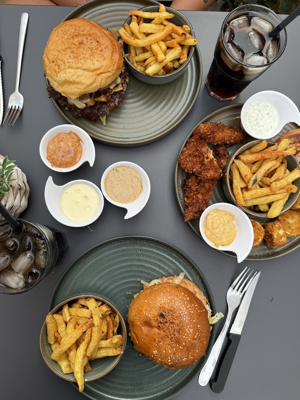 Burger industry - Photo 3