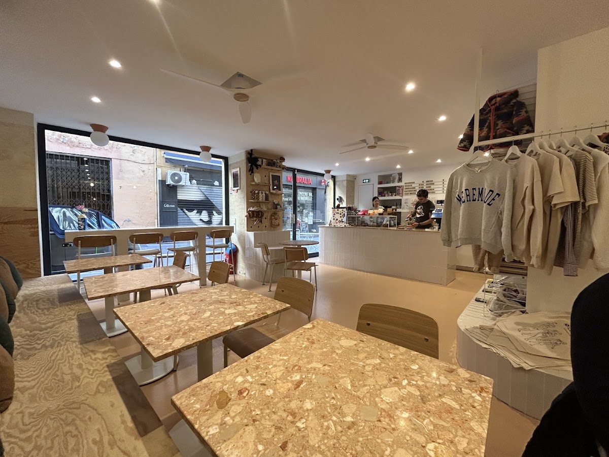 Café Yoyo - Photo 2