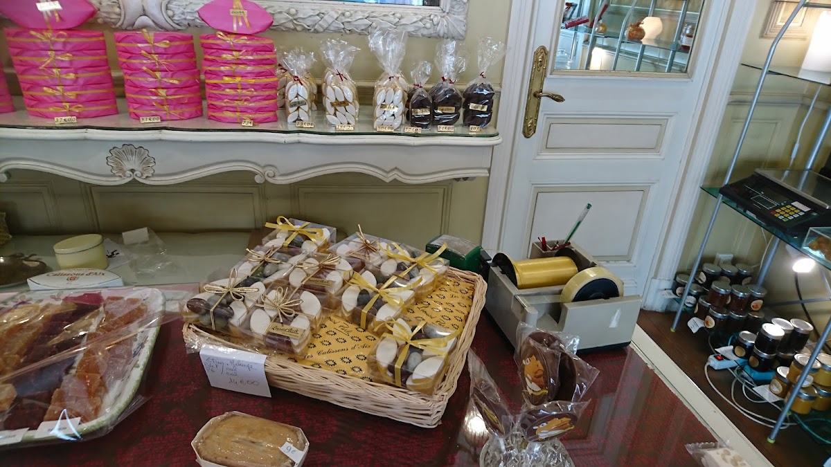 Calissons d'Aix Léonard PARLI - Boutique historique 1920 classée au patrimoine Aixois - Photo 4