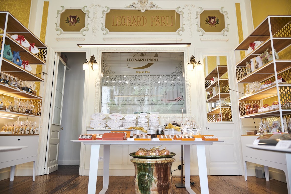 Calissons d'Aix Léonard PARLI - Boutique historique 1920 classée au patrimoine Aixois - Photo 7