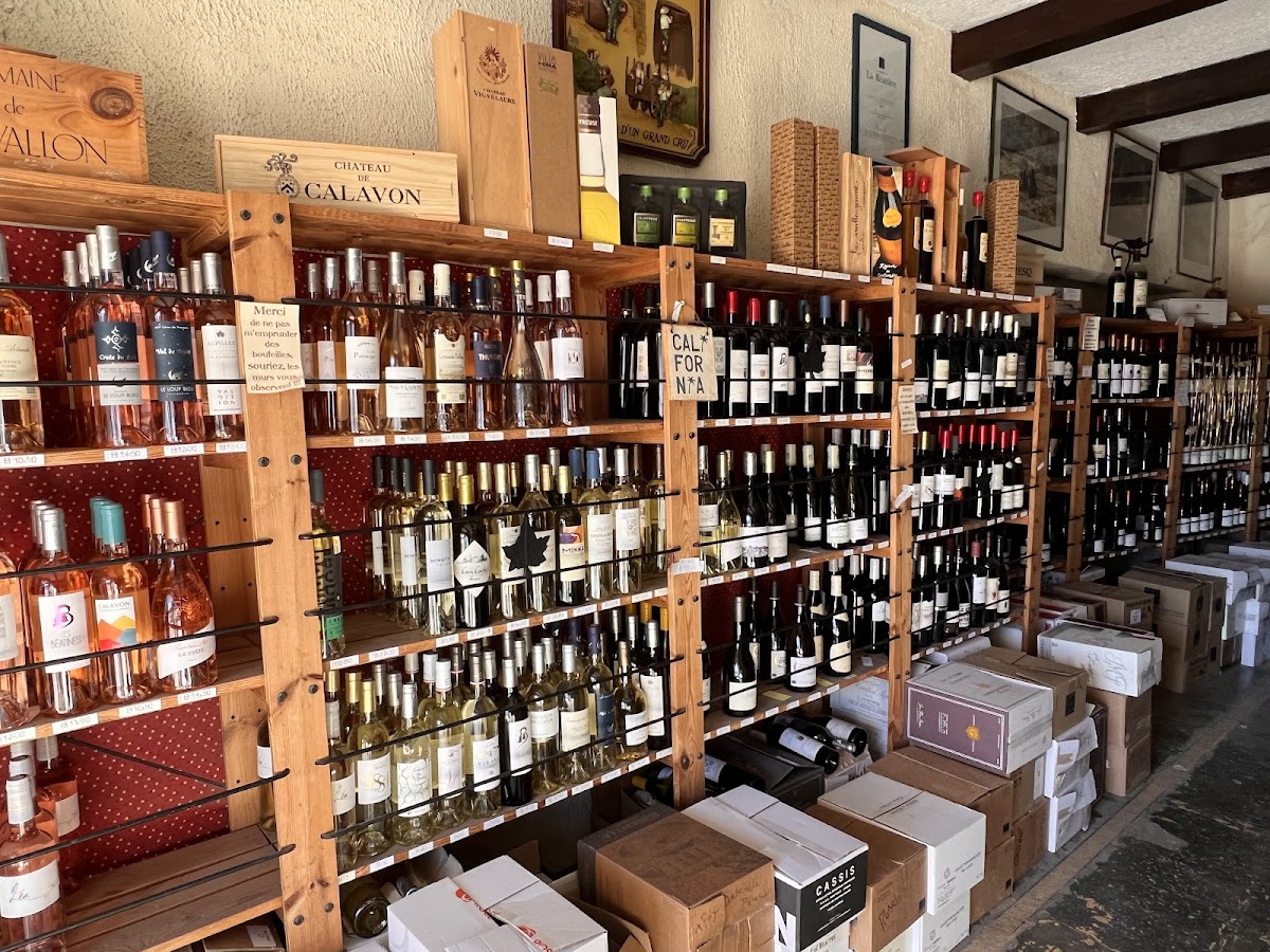 Cave Des Domaines - Photo 2