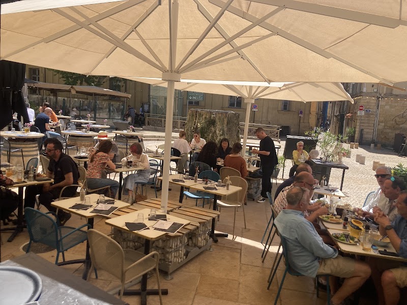 Chez Lion x caffè des cardeurs