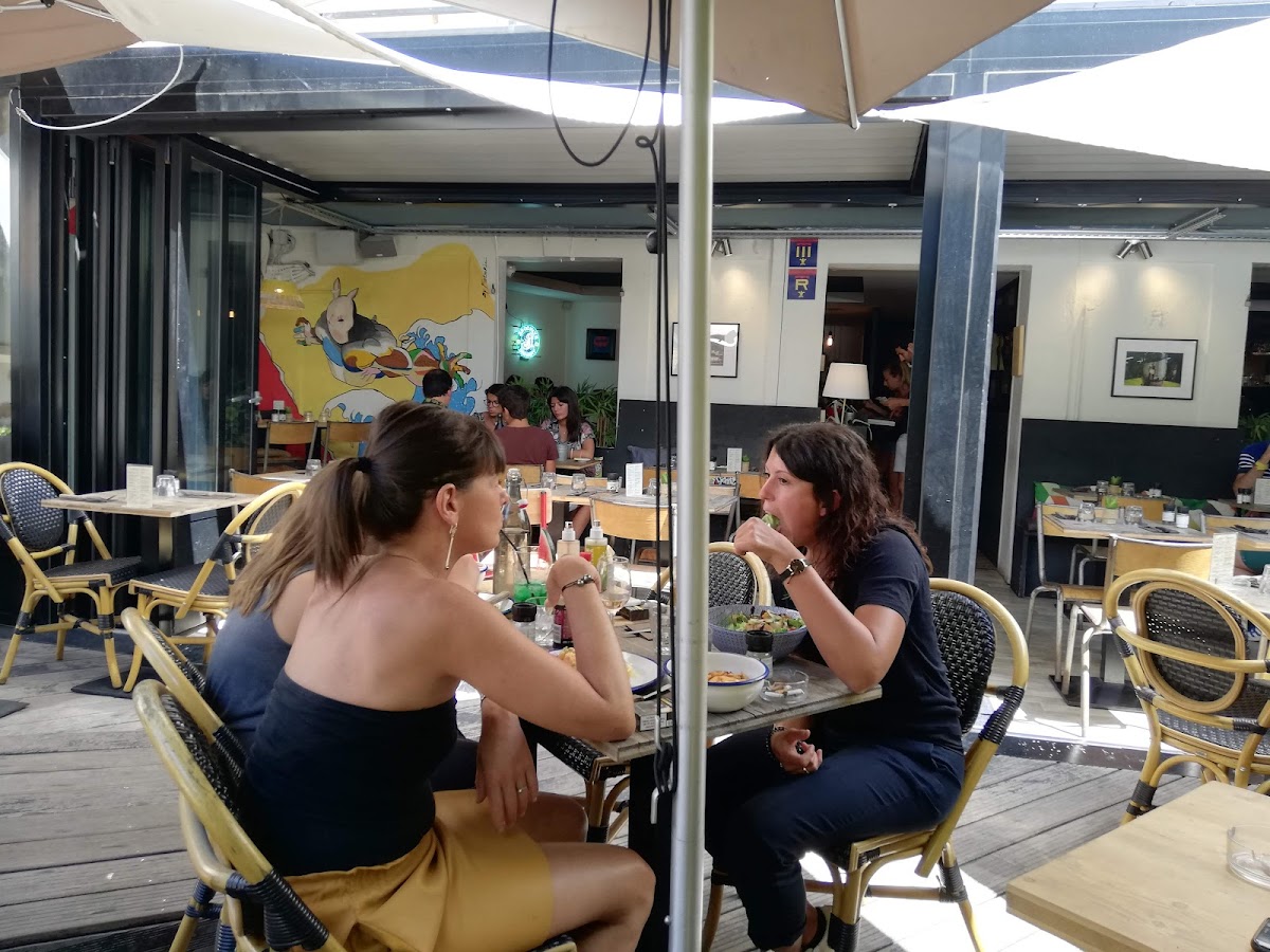 Corner Bistro Rotonde - Photo 10