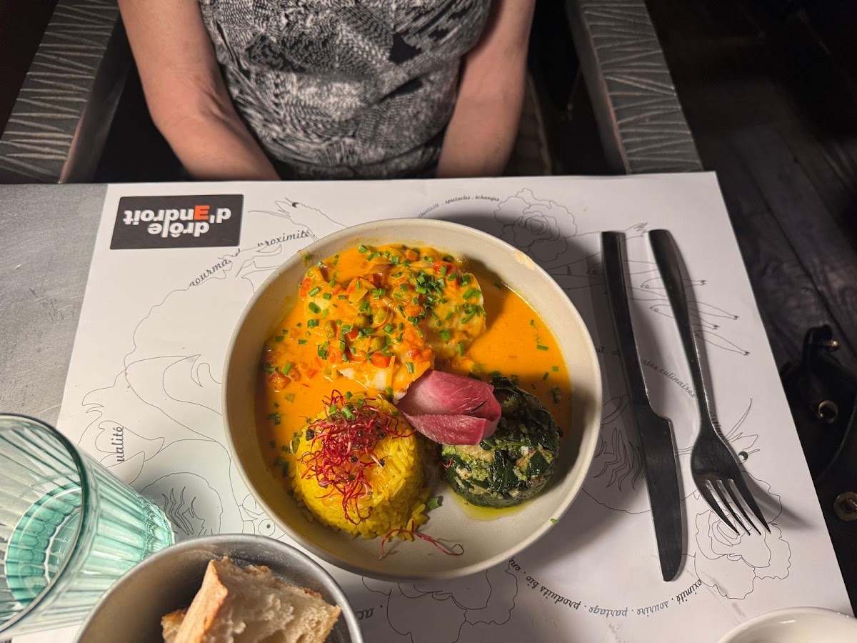 Drôle d'Endroit - Photo 4