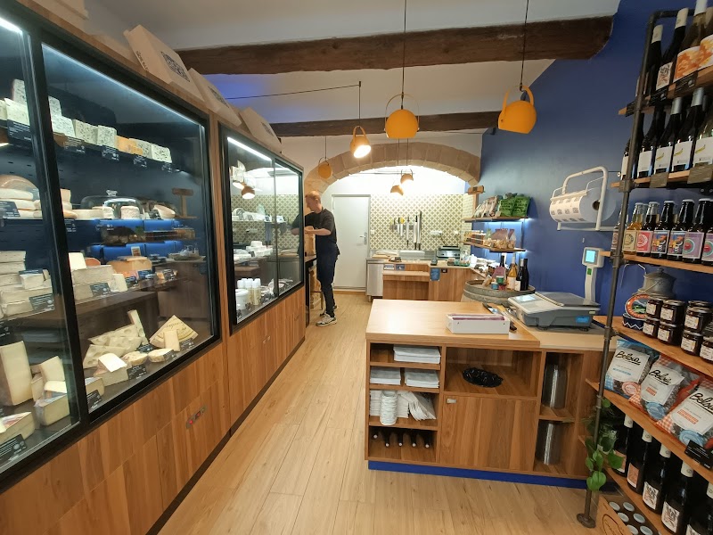 Fromagerie Sacre Bleu - Photo 2