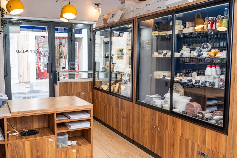 Fromagerie Sacre Bleu - Photo 3