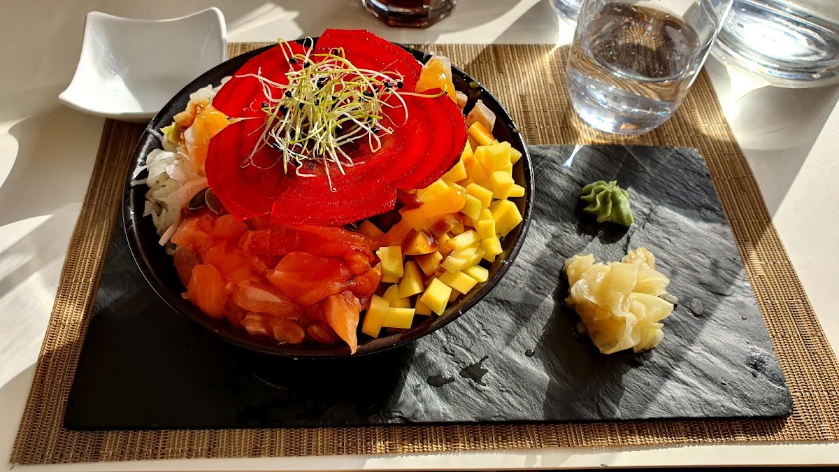 Koï Sushi Bar - Photo 2