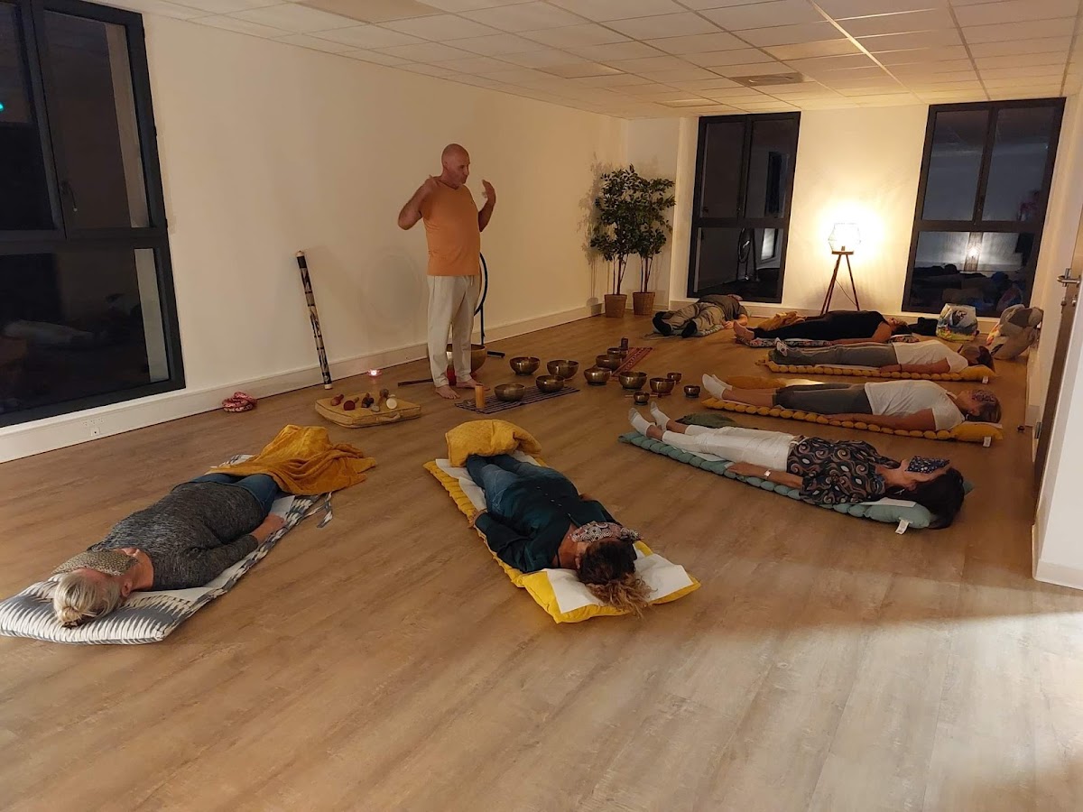 L'Aixprit Népalais formations bols tibétains , soins énergétiques. Boutique d’artisanat Népalais sur Aix en Provence - Photo 6