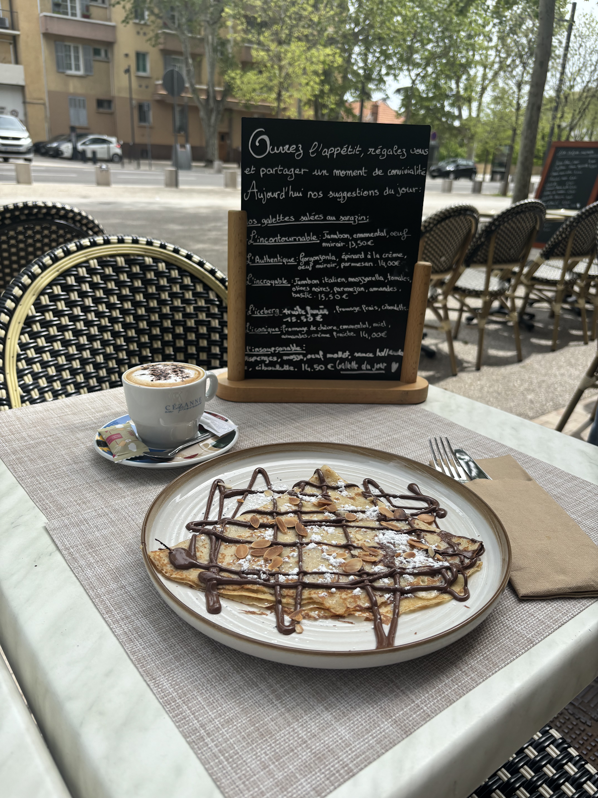 L’Apostrophe – Crêperie à Aix en Provence : Petits-déjeuners, déjeuners gourmands et terrasse ensoleillée - Photo 6