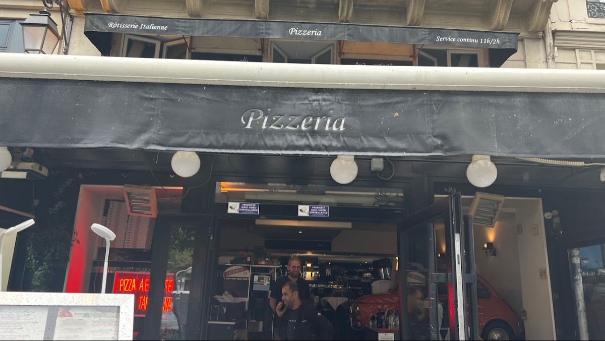 La rôtisserie de St-Cannat . Poulets fermiers cuits à la broche. - Photo 10