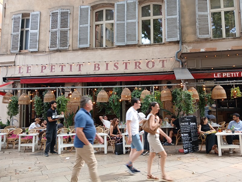 Le Petit Bistrot Place Richelme - Photo 4