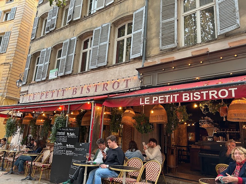Le Petit Bistrot Place Richelme - Photo 5