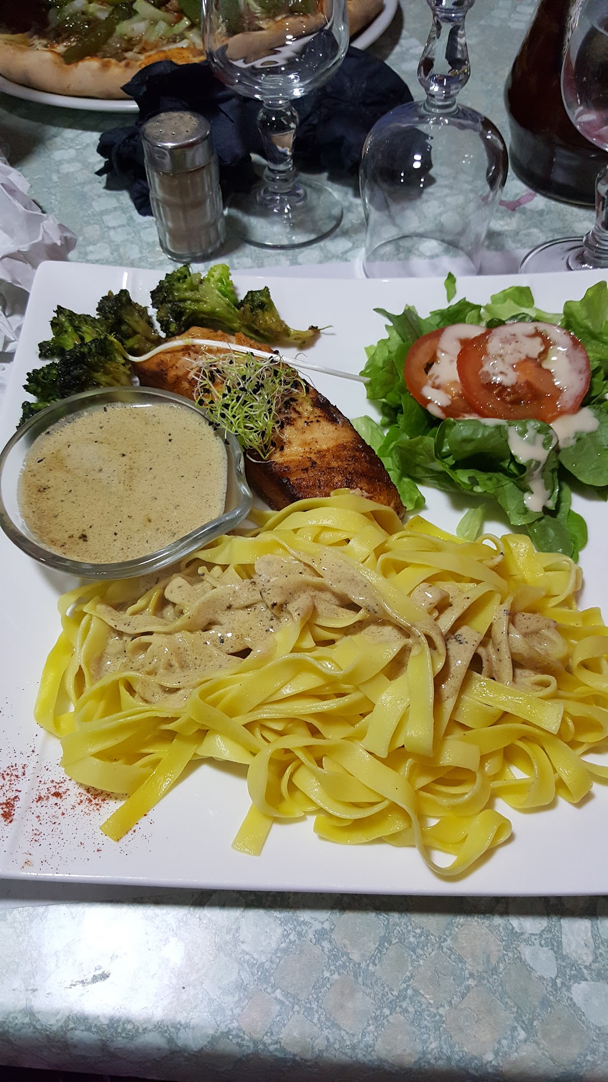 Le Rendez-Vous - Photo 4