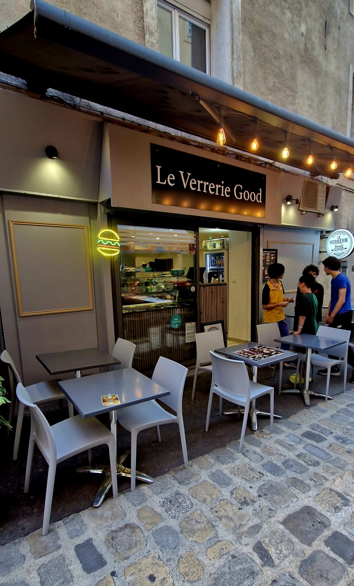 Le Verrerie Good Snack