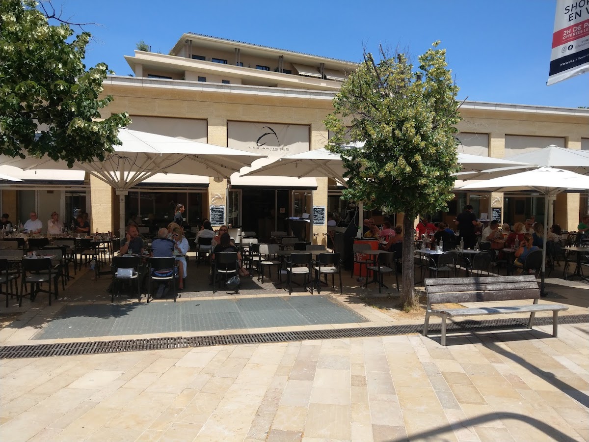 Les Artistes - Photo 6