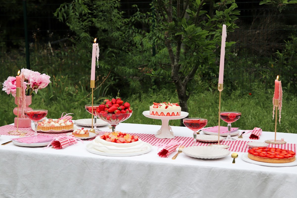 Lucy’s Pâtisserie - Photo 2