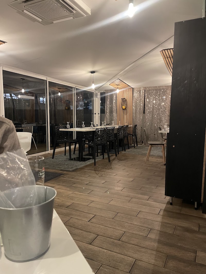 Naia Restaurant - Photo 5