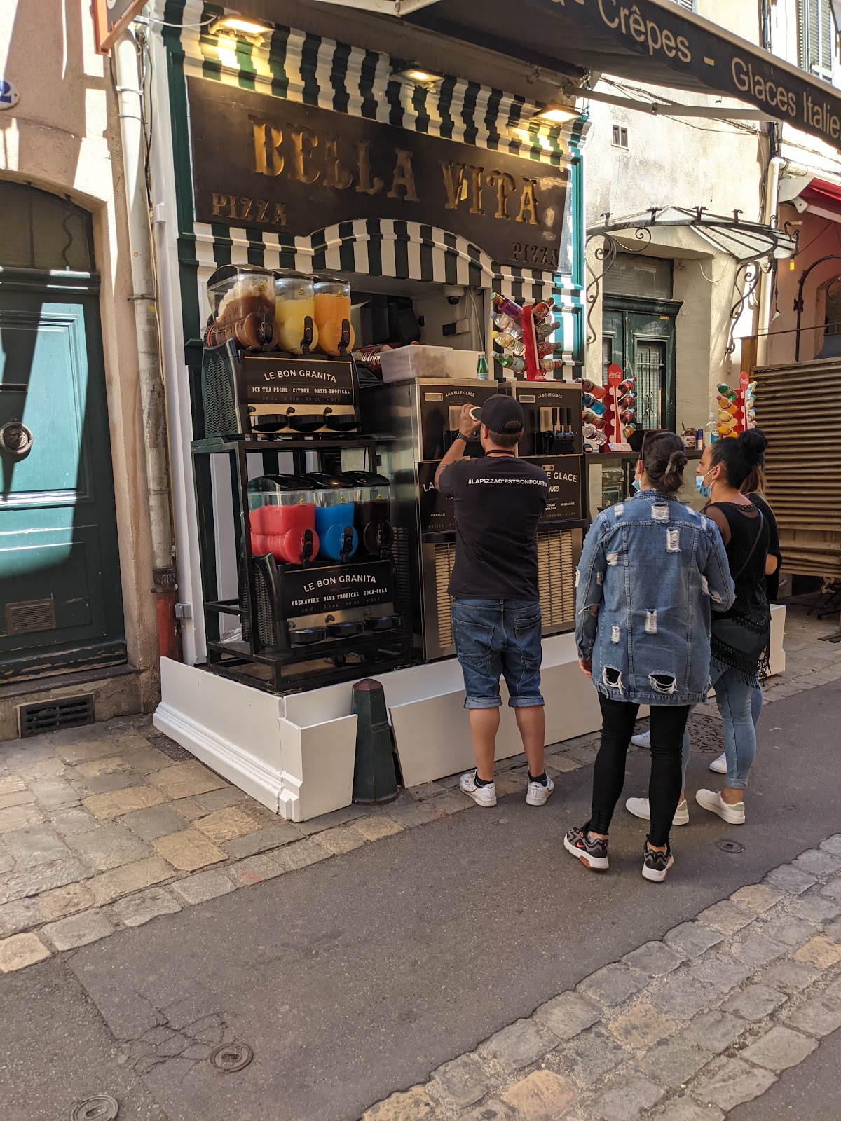 Pizzeria Bella Vita - Photo 10