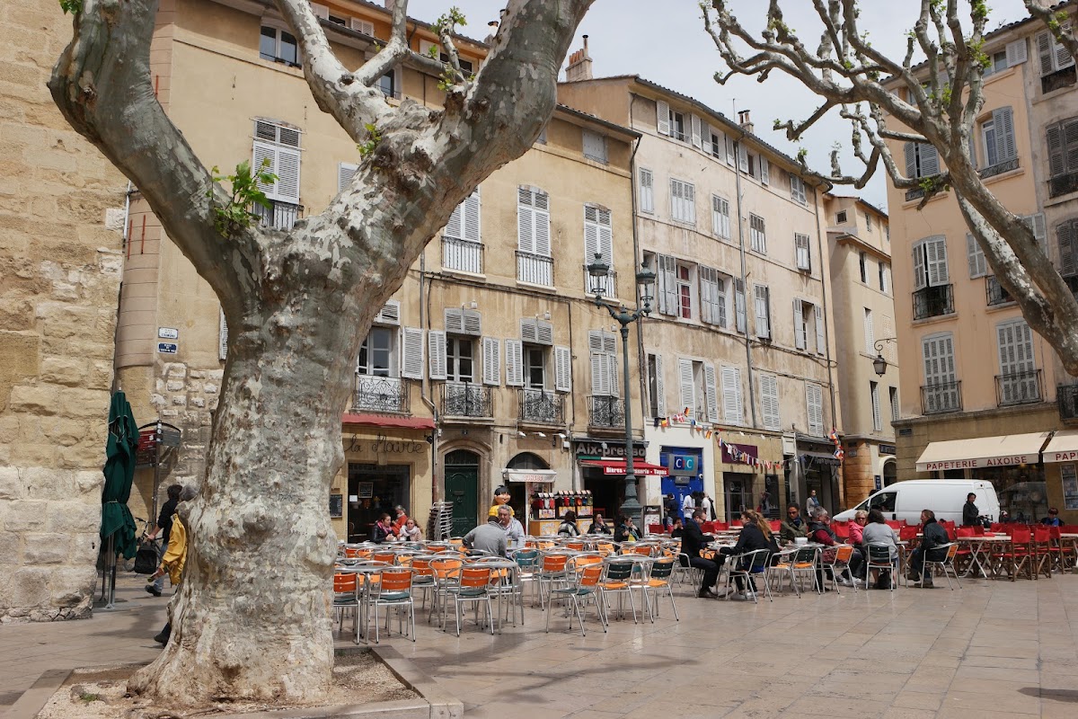 Place des Cardeurs - Photo 2
