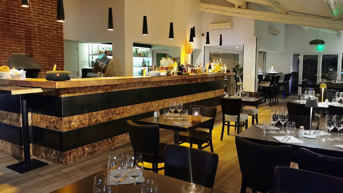 Restaurant La Paillote by Damien Aix en Provence (les milles)