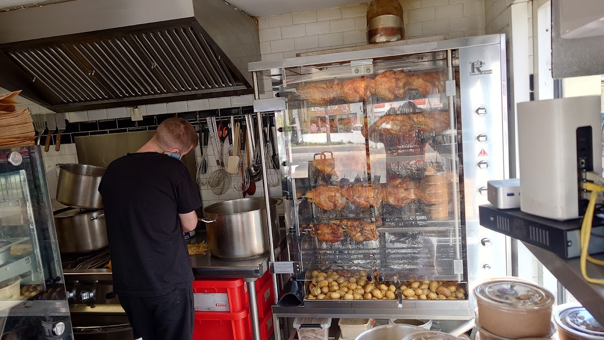 Rotisserie Cocorico Bouc-Bel-Air - Photo 7