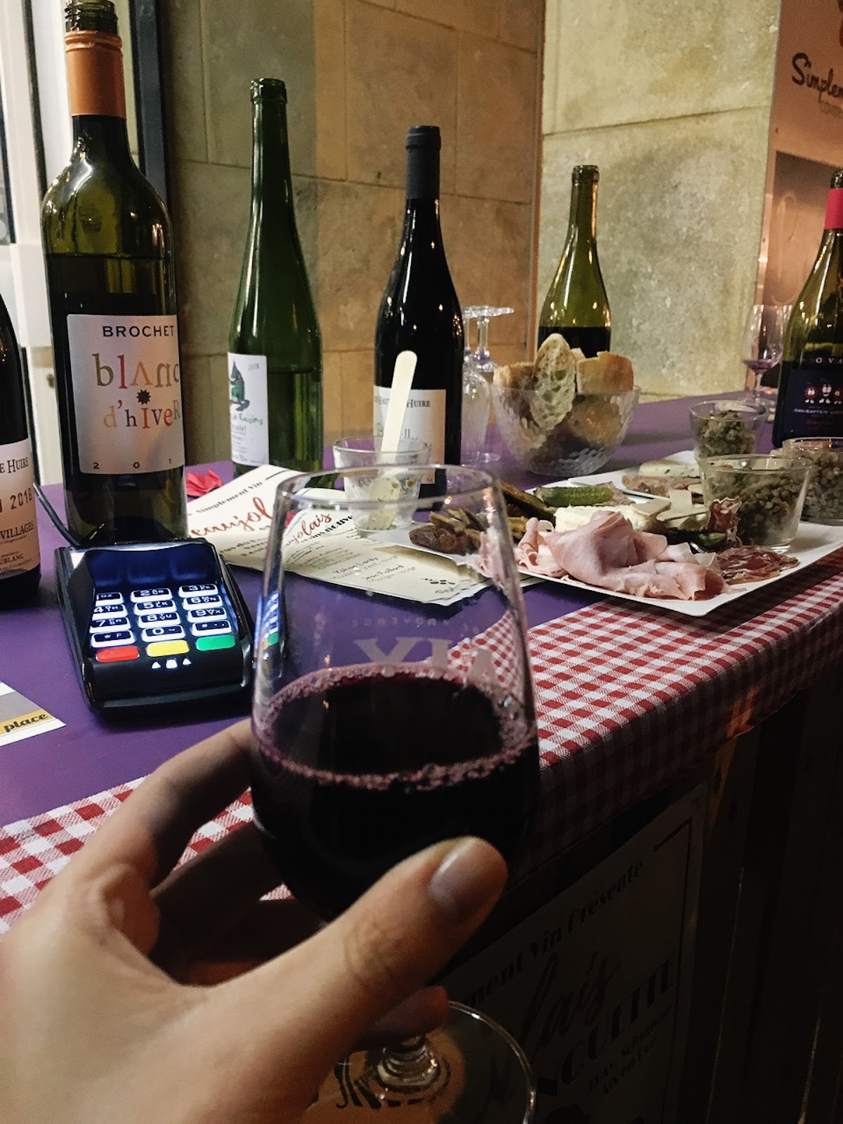 Simplement Vin - Photo 8