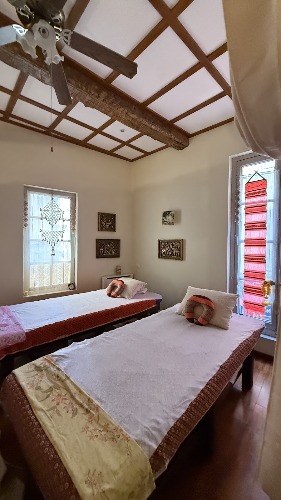 SRI-AYOTHAYA Aix En Provence - Photo 2