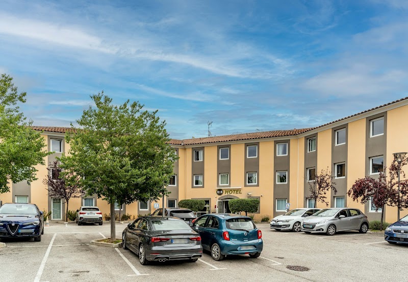 B&B HOTEL Aix-en-Provence Le Tholonet
