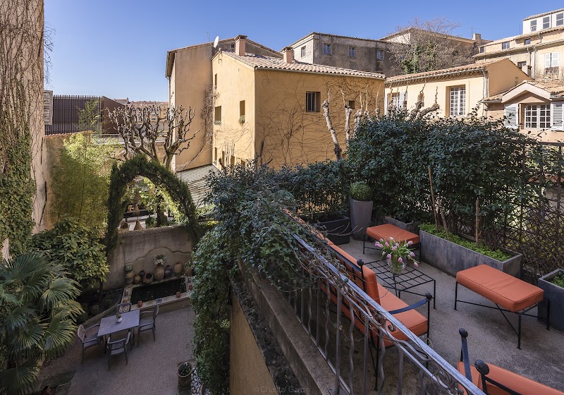 Hôtel Particulier Le 28 - Small Luxury Design Hotel