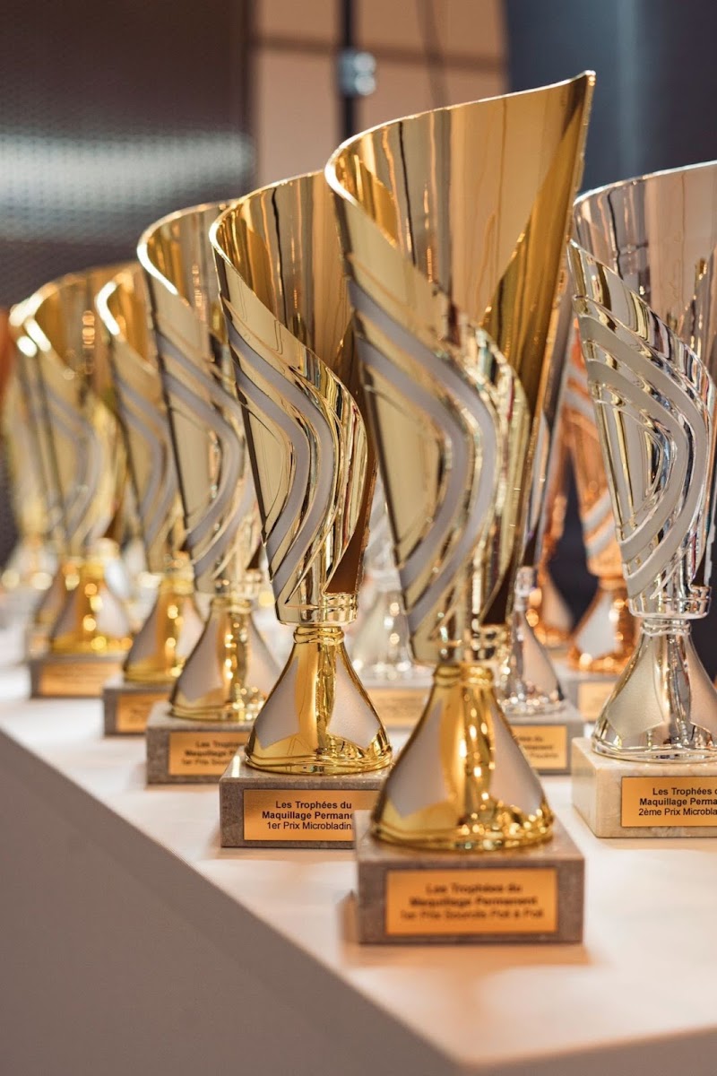 STUDIO VALÉRIA PAUL - Maquillage Permanent, Extension de Cils, Eyelash extension