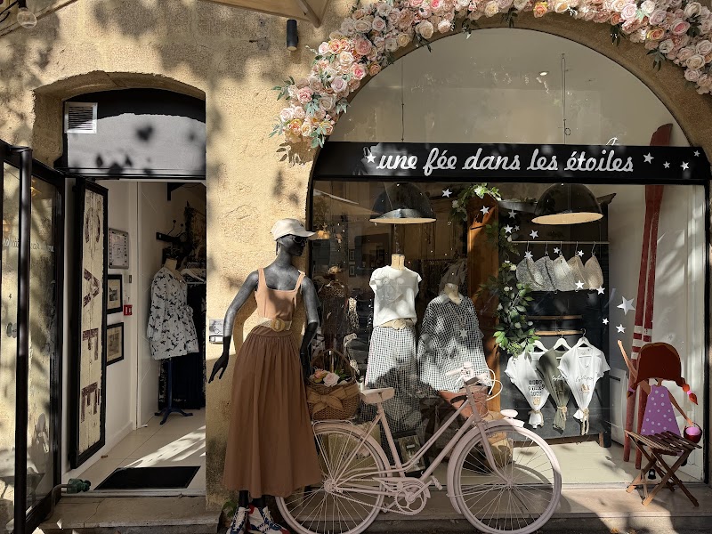 Une Fée dans les étoiles - Magasin De Vêtements - Aix en Provence
