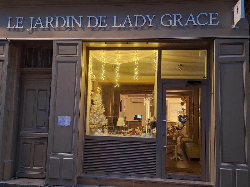 Le Jardin de Lady Grace | Salon de thé style cottage anglais | scones | boutique de créateurs locaux