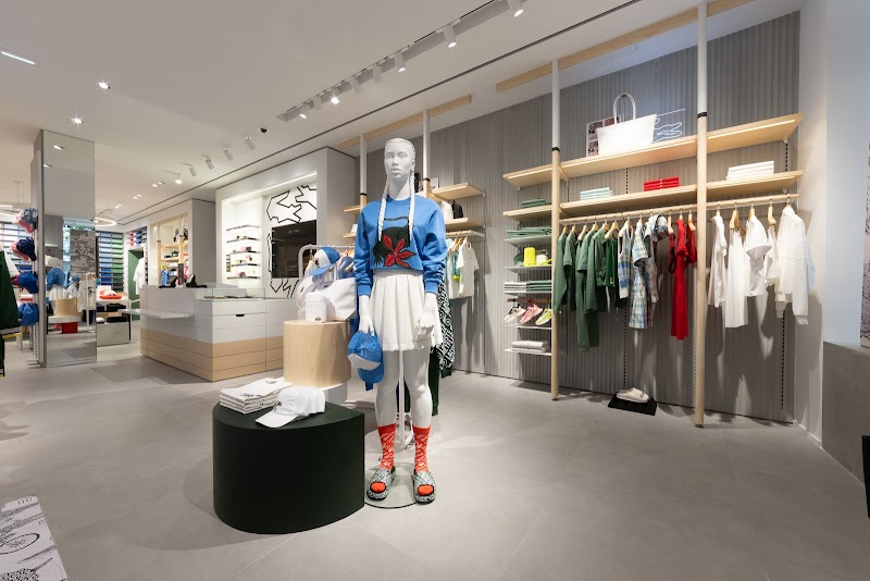 Lacoste Aix-en-Provence