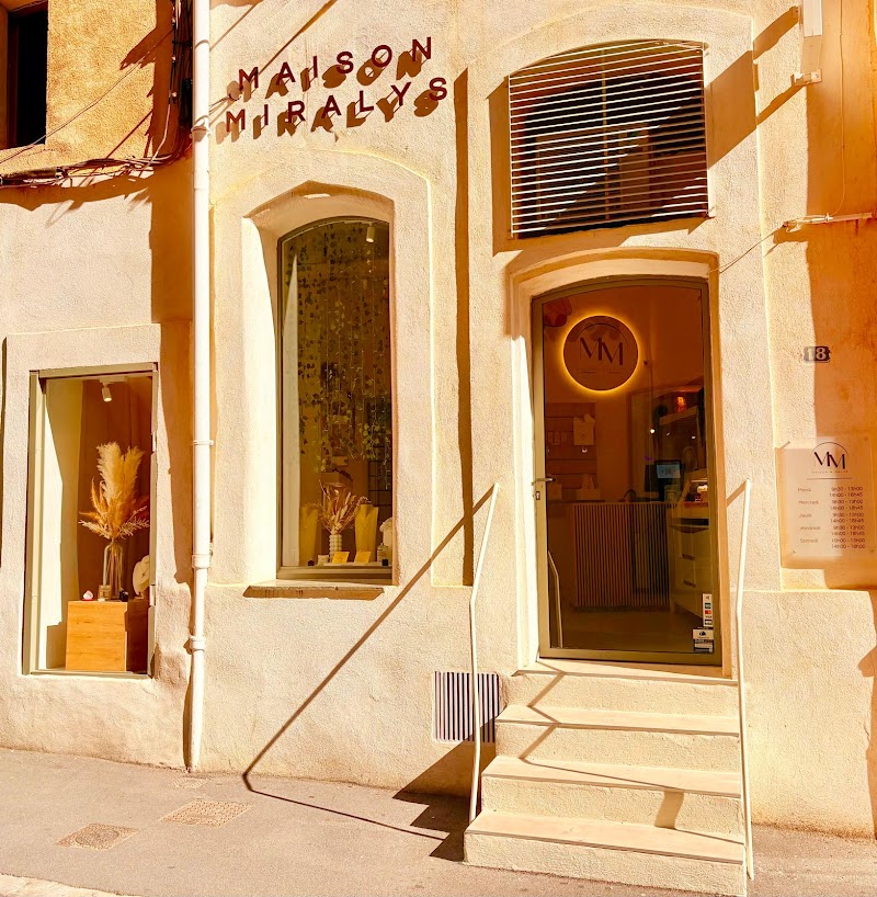 MAISON MIRALYS