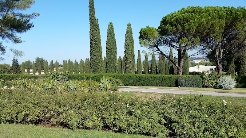 Crematorium and Memorial Park Provence