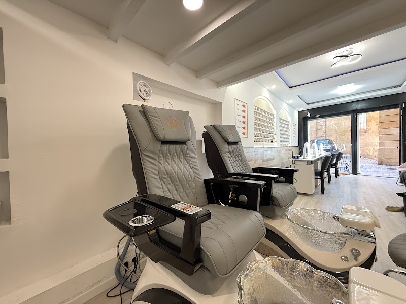 ZARA NAILS - HEAD SPA