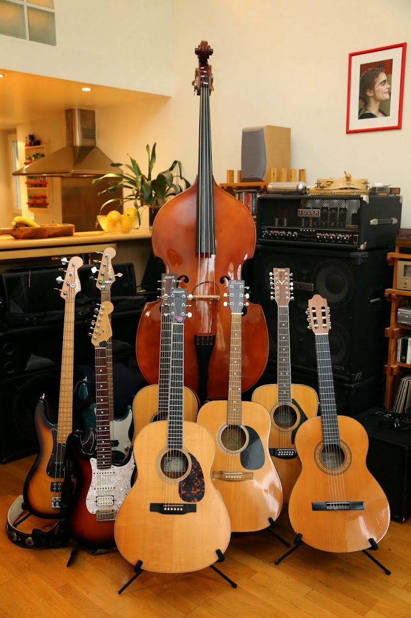 Peter Bishop Musique