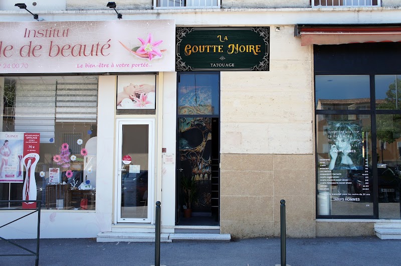 La Goutte Noire Tatouage