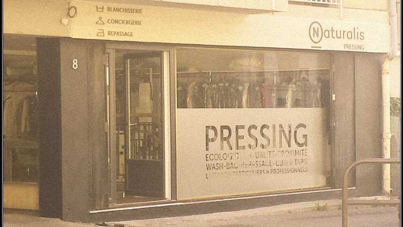 Naturalis Pressing