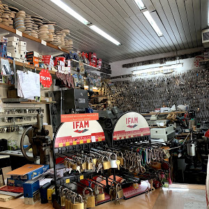 CORDONNERIE CLES MINUTE TAMPONS GRAVURE HOVAGUIMIAN