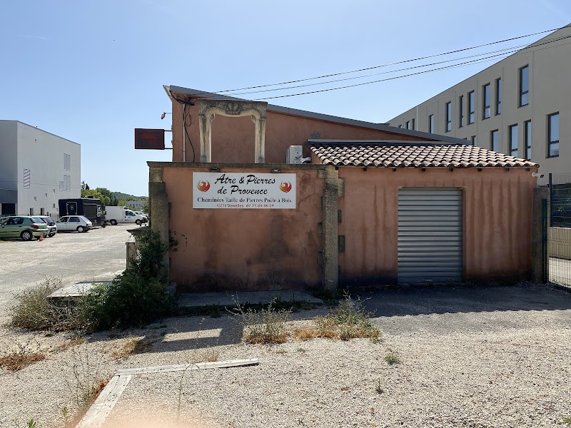 Atre et Pierres de Provence