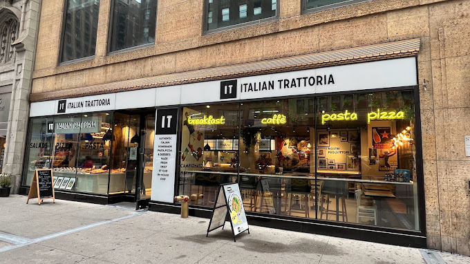IT Italian Trattoria 7TH AVE