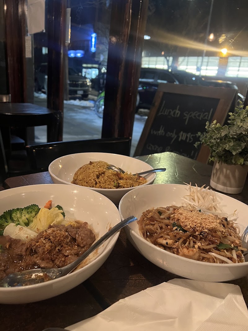 Sweet Basil Thai Restaurant (Queens) 2