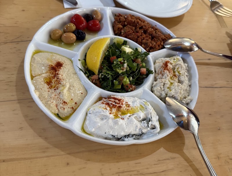 TRUVA Cafe & Grill 3